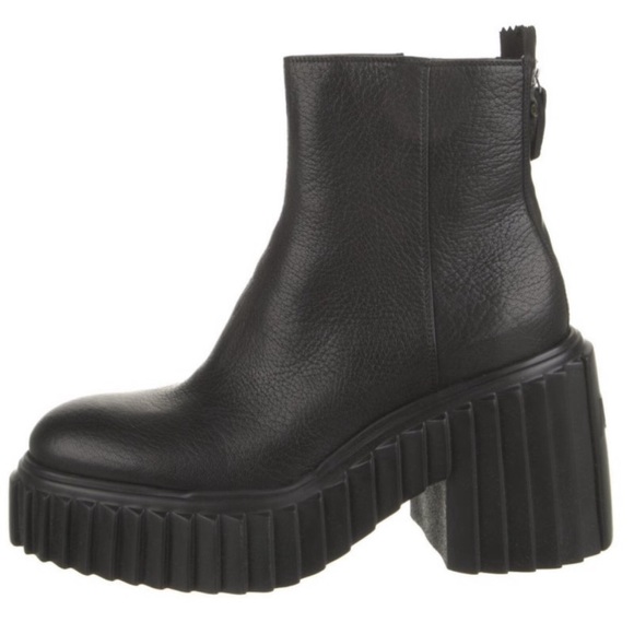 NWOB AGL Tiggy Leather Bootie 9 (39) - Picture 3 of 7